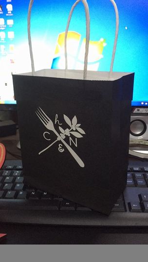Custom Paper To-go Packing Carry Bag with Logo
